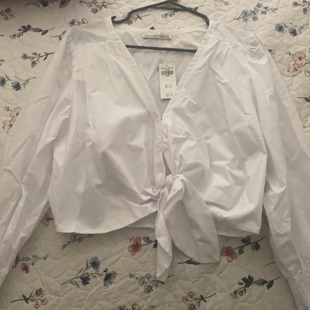 Abercrombie and Fitch tie top
